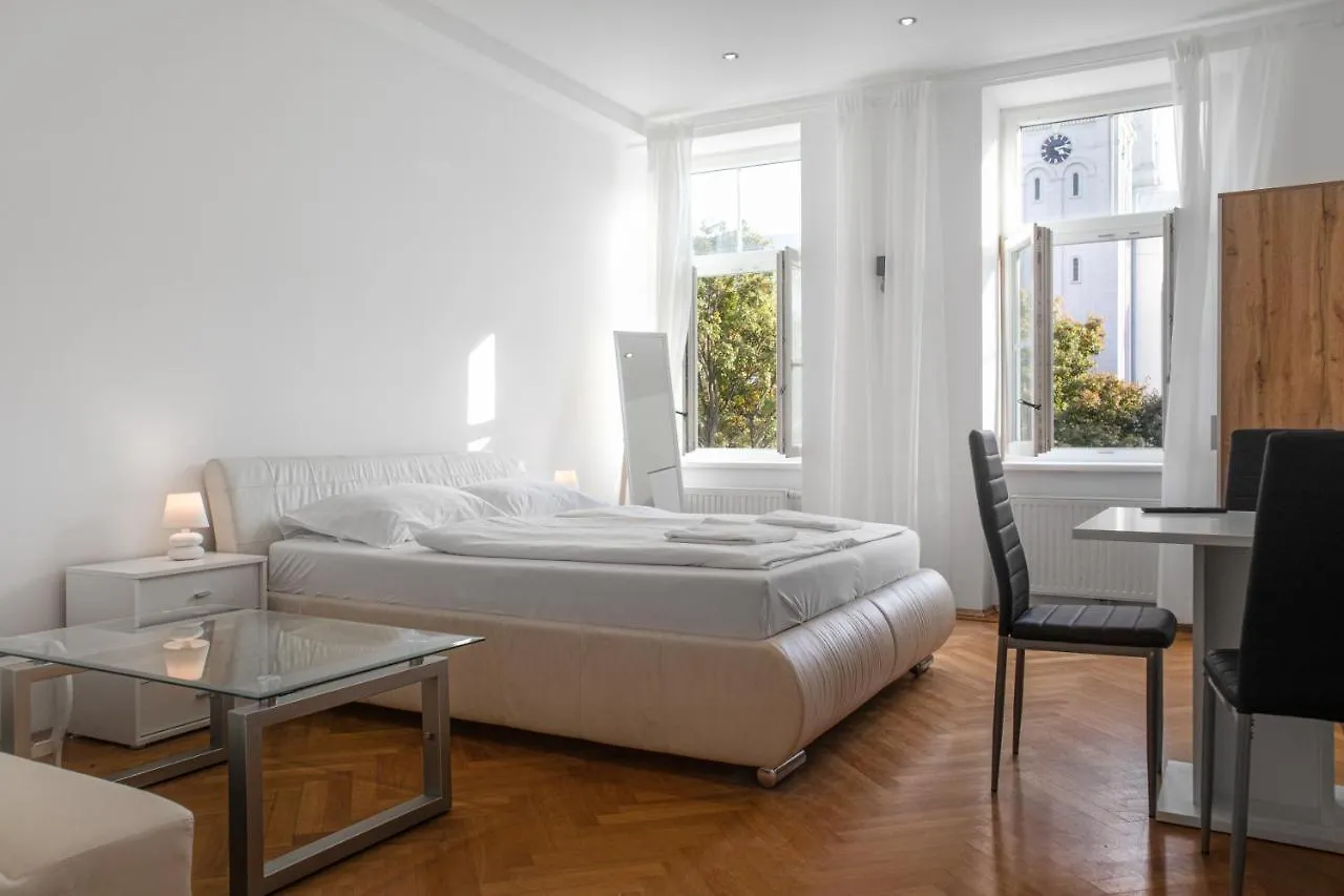 Superb 7Br Apt For 22 People Near Hauptbahnhof Vienna 0*,
