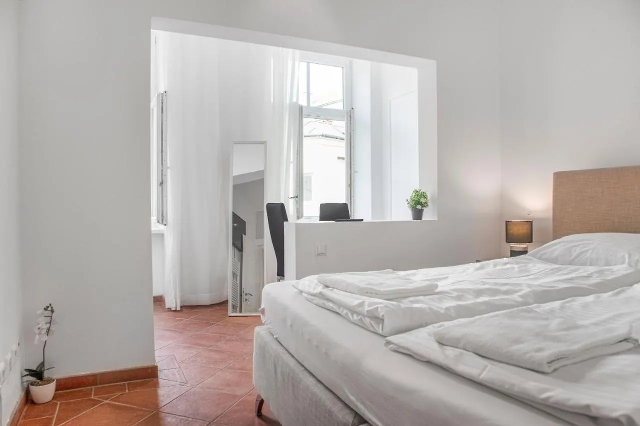 Superb 7Br Apt For 22 People Near Hauptbahnhof Vienna 0*,  Austria