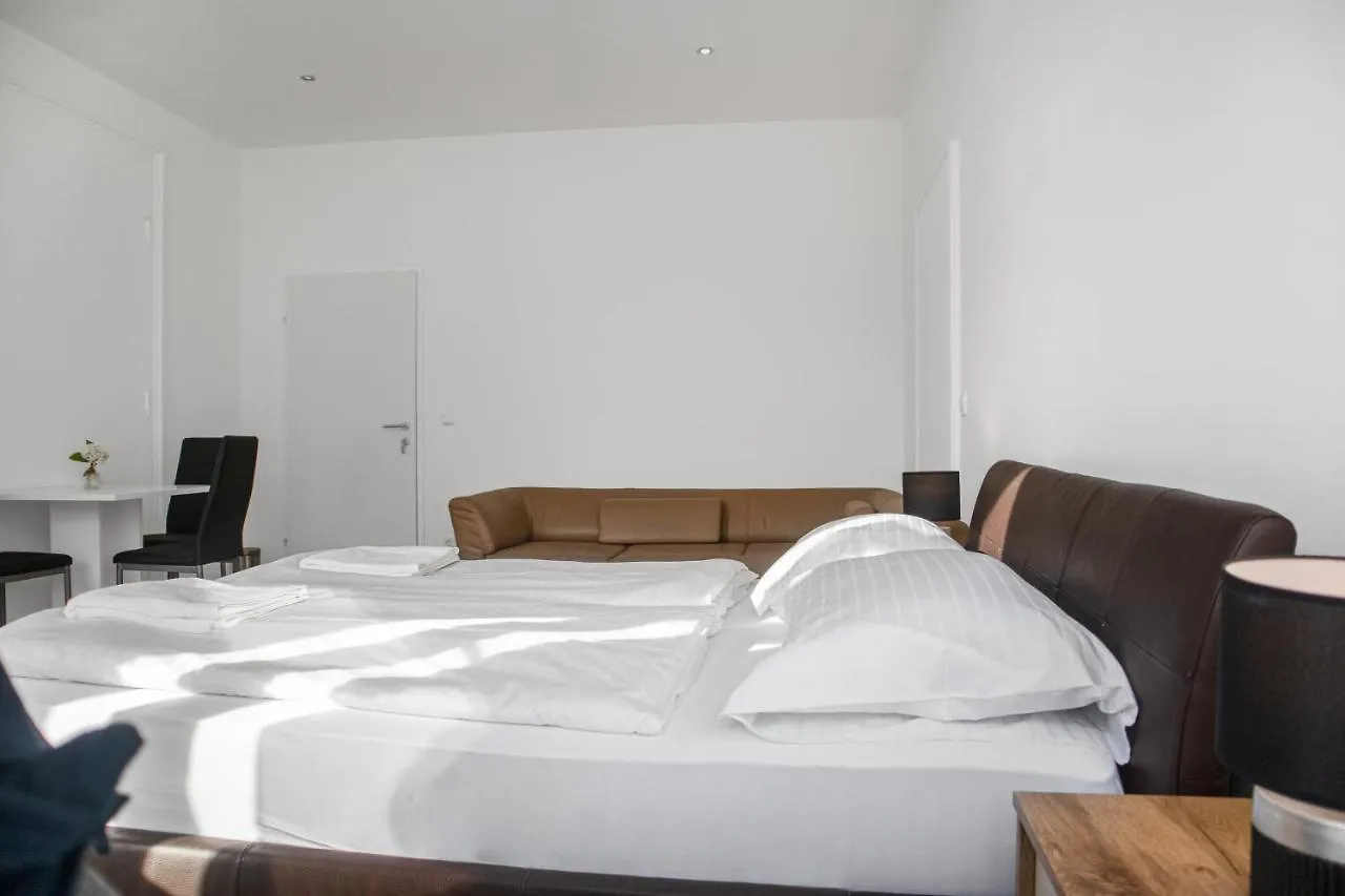 Superb 7Br Apt For 22 People Near Hauptbahnhof Vienna 0*,  Austria