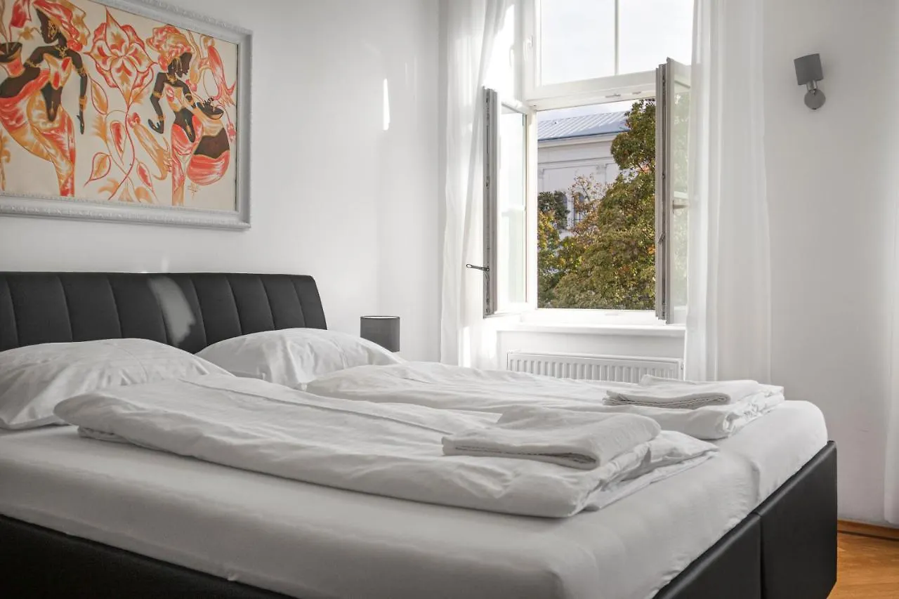 Superb 7Br Apt For 22 People Near Hauptbahnhof Vienna Apartment