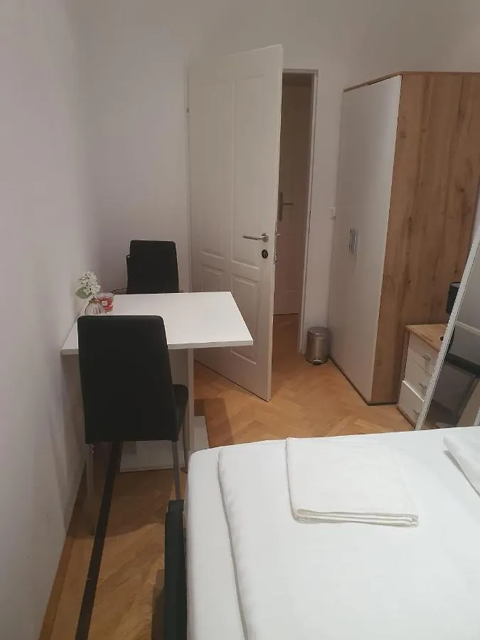 Superb 7Br Apt For 22 People Near Hauptbahnhof Vienna Apartment