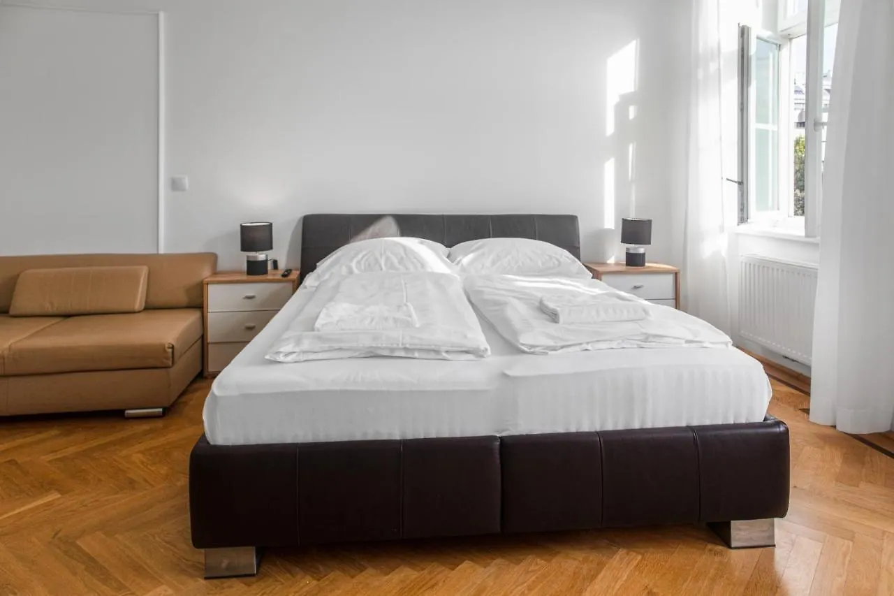Superb 7Br Apt For 22 People Near Hauptbahnhof Vienna 0*,