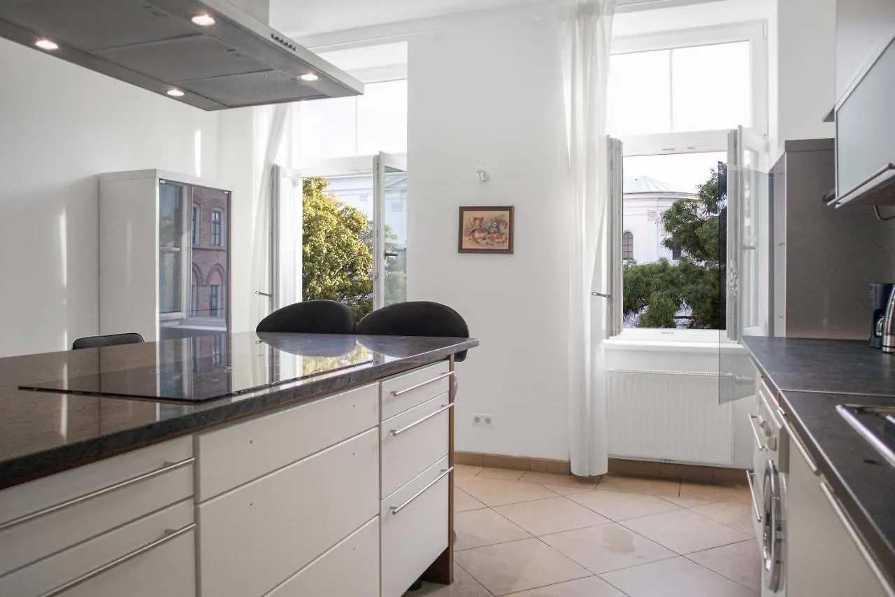 Superb 7Br Apt For 22 People Near Hauptbahnhof Vienna Austria