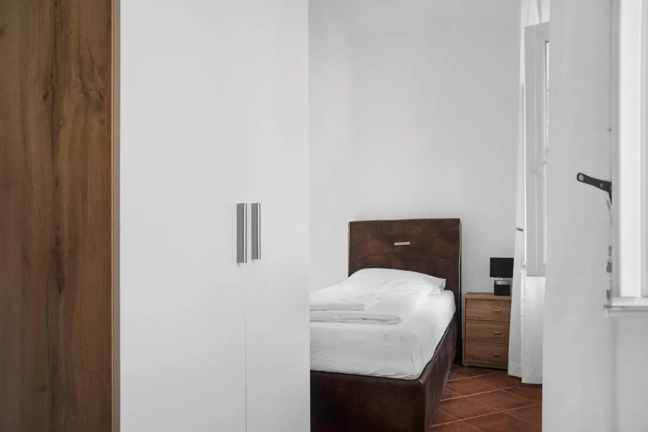 Superb 7Br Apt For 22 People Near Hauptbahnhof Vienna Apartment