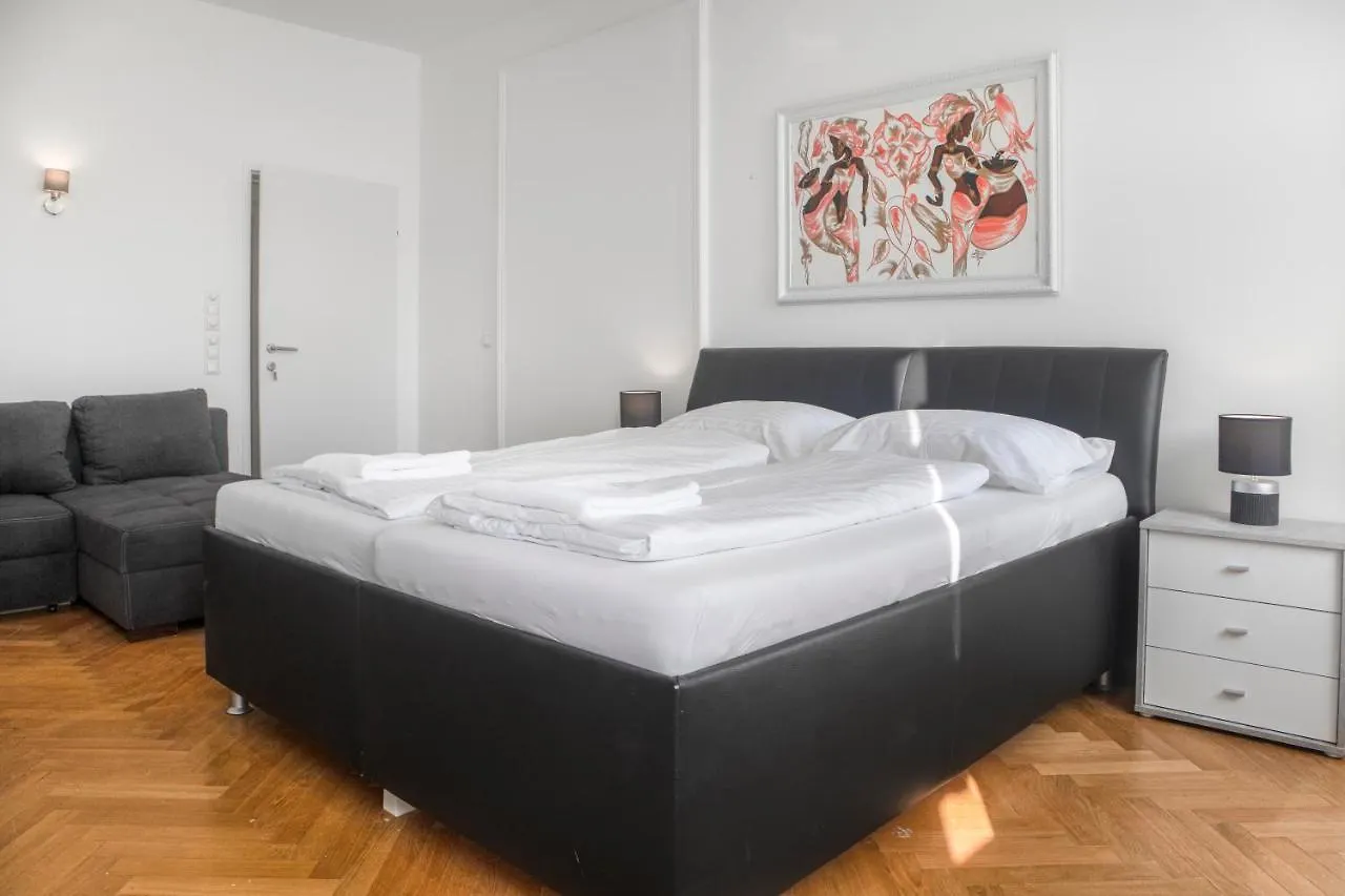 Superb 7Br Apt For 22 People Near Hauptbahnhof Vienna Apartment