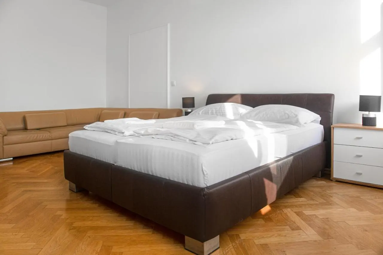 Superb 7Br Apt For 22 People Near Hauptbahnhof Vienna 0*,