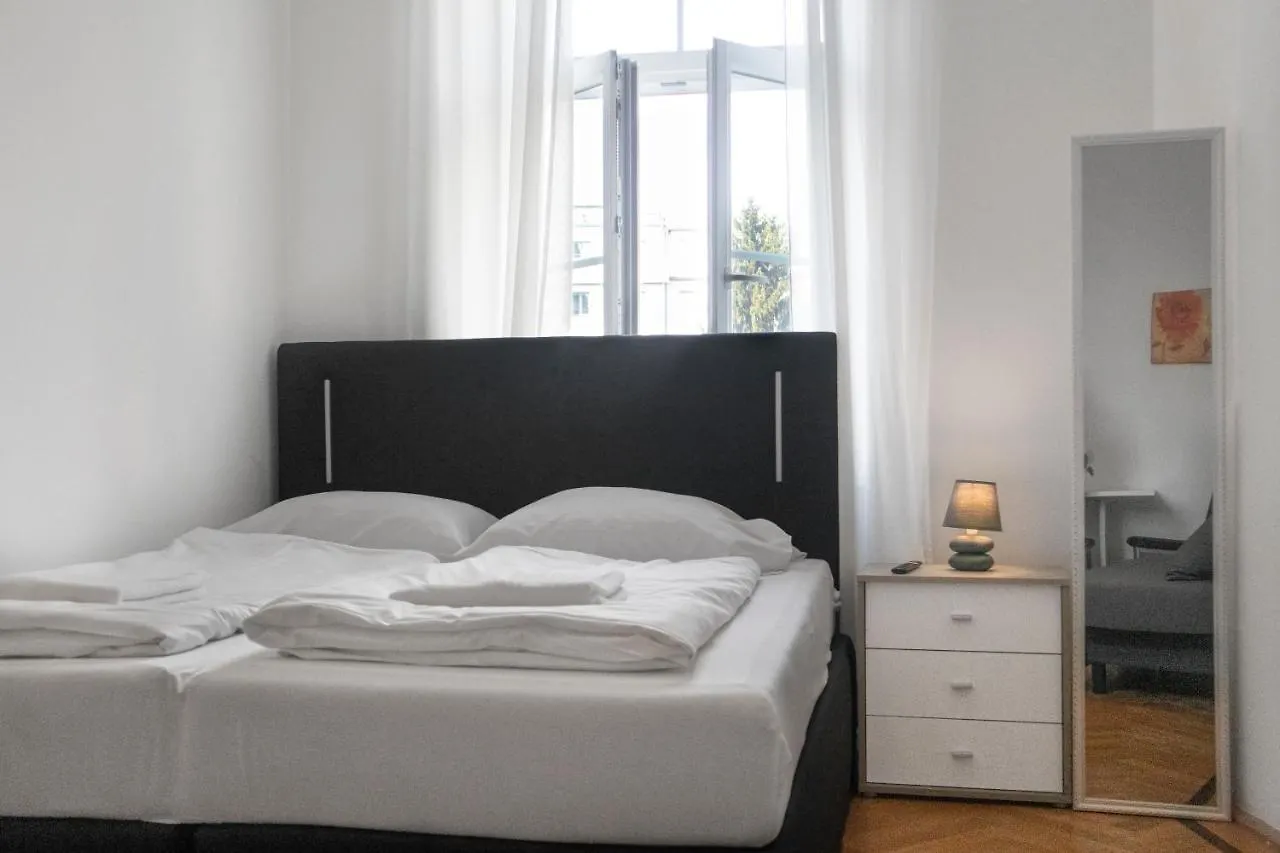 Superb 7Br Apt For 22 People Near Hauptbahnhof Vienna Apartment